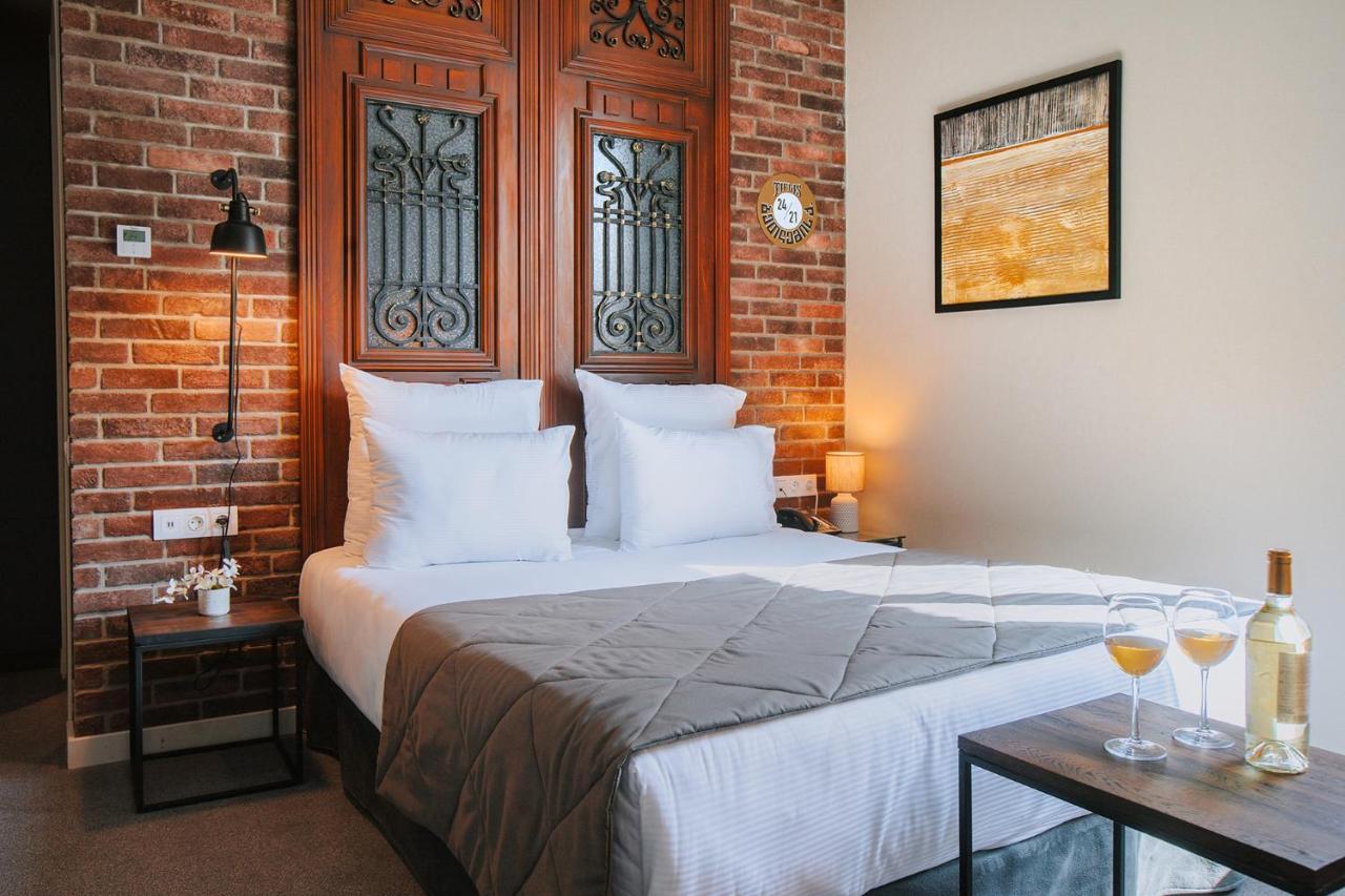 Tbilisee Hotel Тбилиси Экстерьер фото