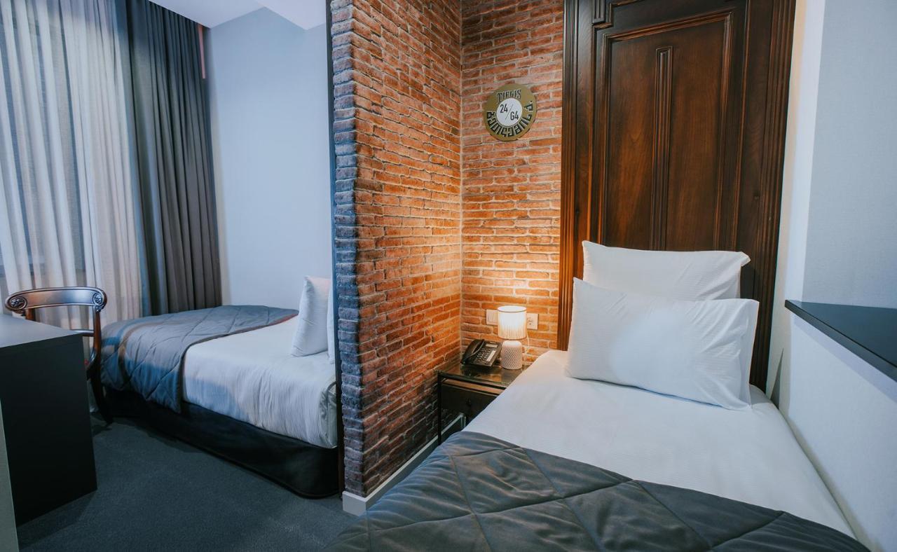 Tbilisee Hotel Тбилиси Экстерьер фото