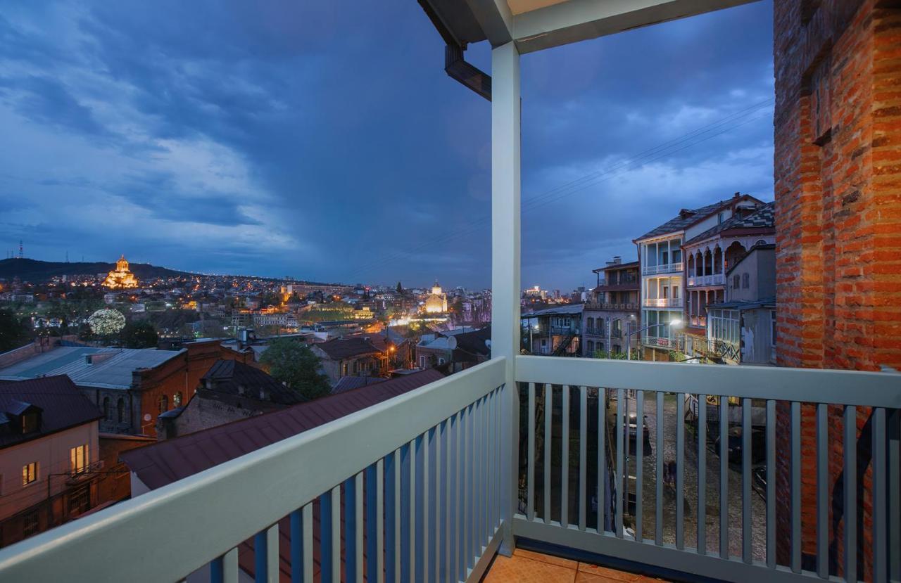 Tbilisee Hotel Тбилиси Экстерьер фото