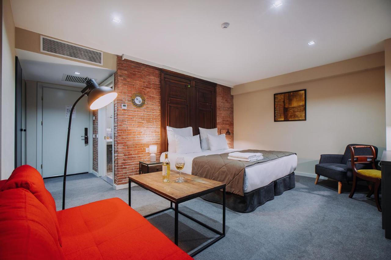 Tbilisee Hotel Тбилиси Экстерьер фото
