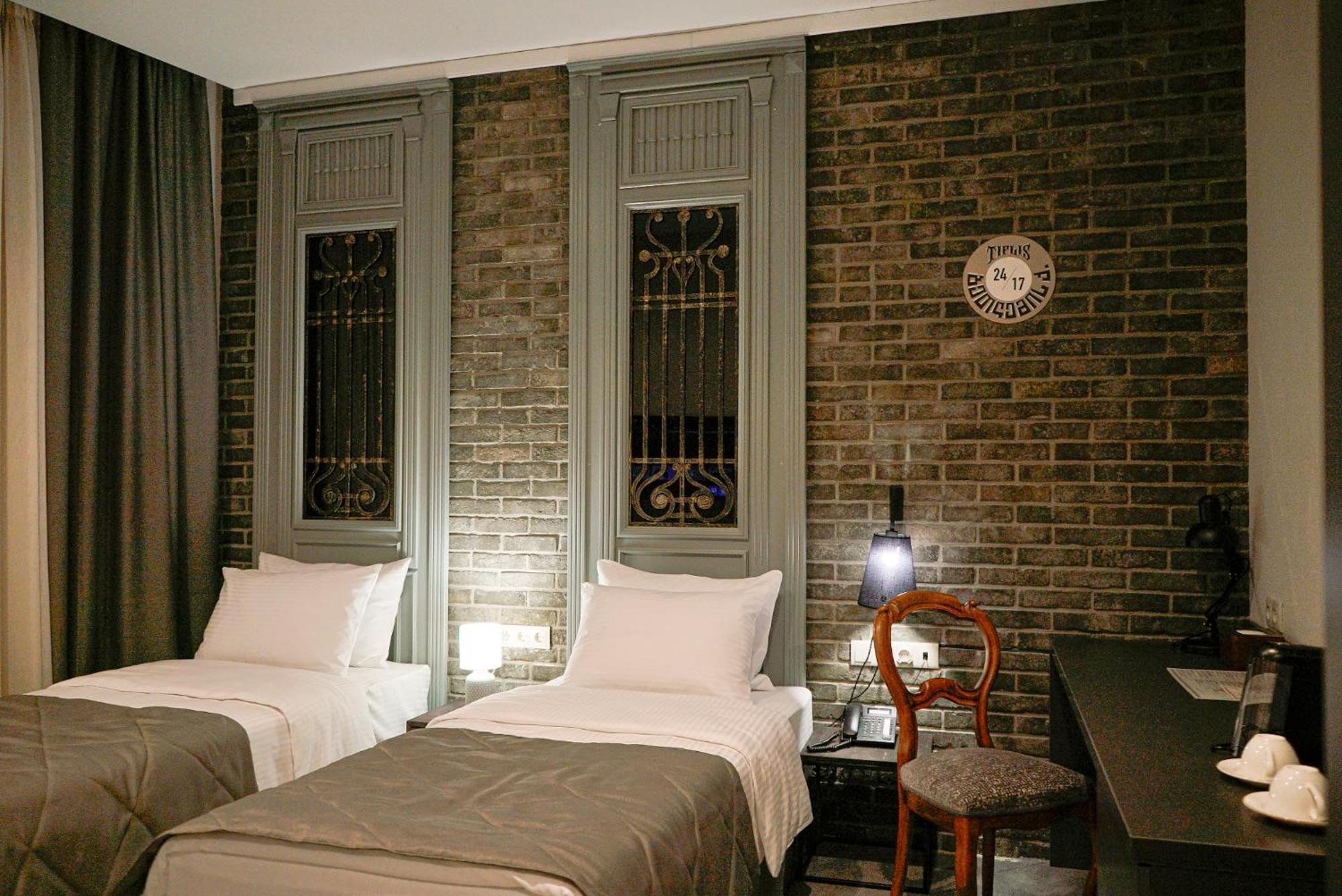 Tbilisee Hotel Тбилиси Экстерьер фото