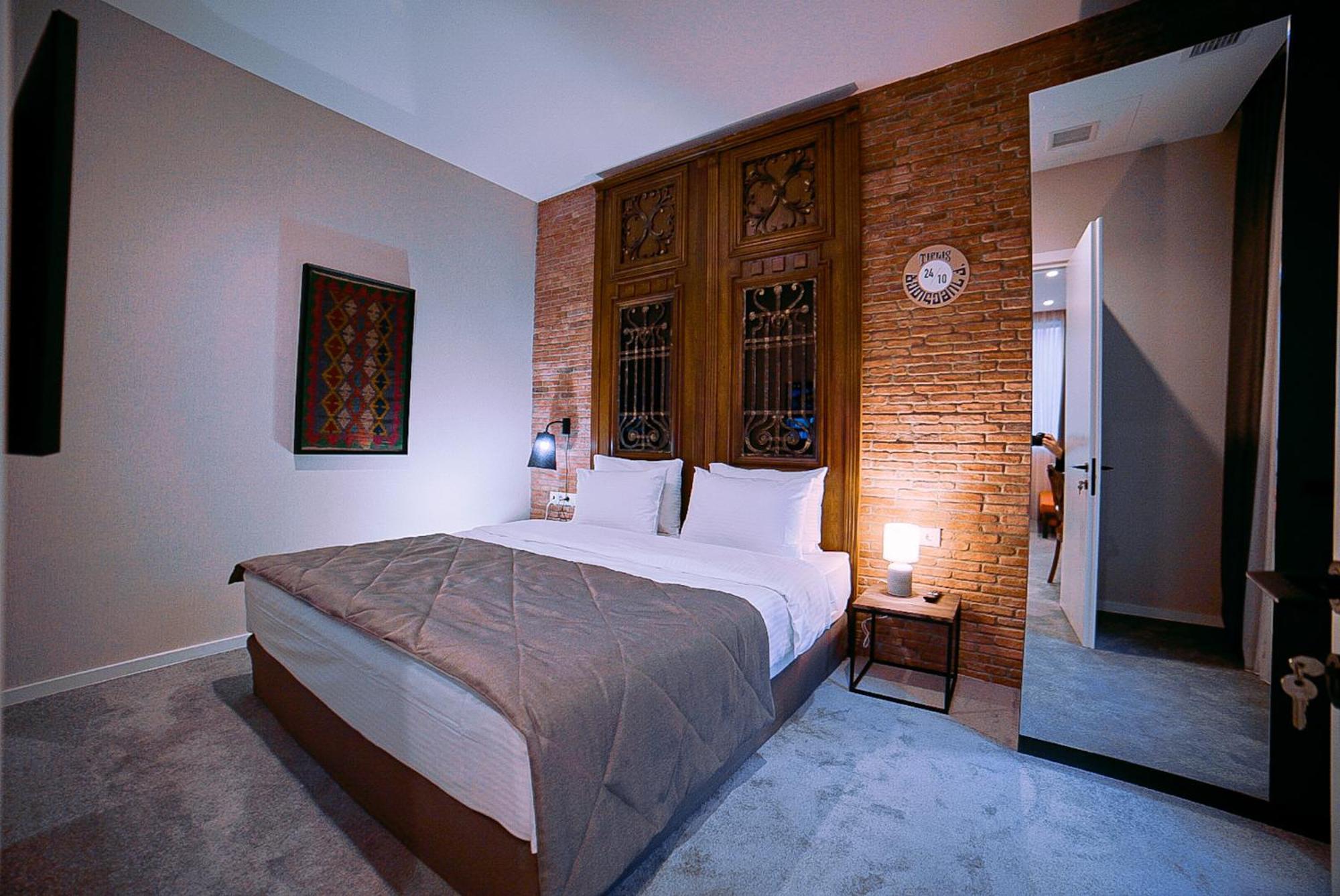 Tbilisee Hotel Тбилиси Экстерьер фото