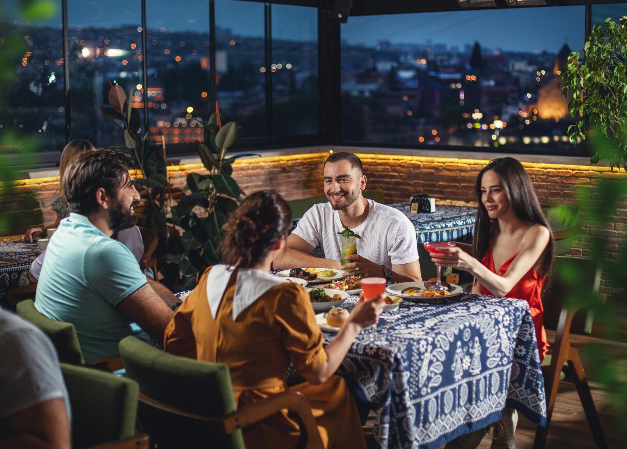 Tbilisee Hotel Тбилиси Экстерьер фото