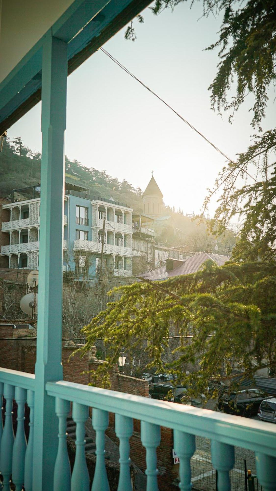 Tbilisee Hotel Тбилиси Экстерьер фото