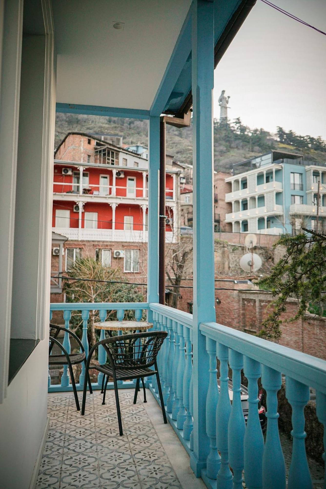 Tbilisee Hotel Тбилиси Экстерьер фото